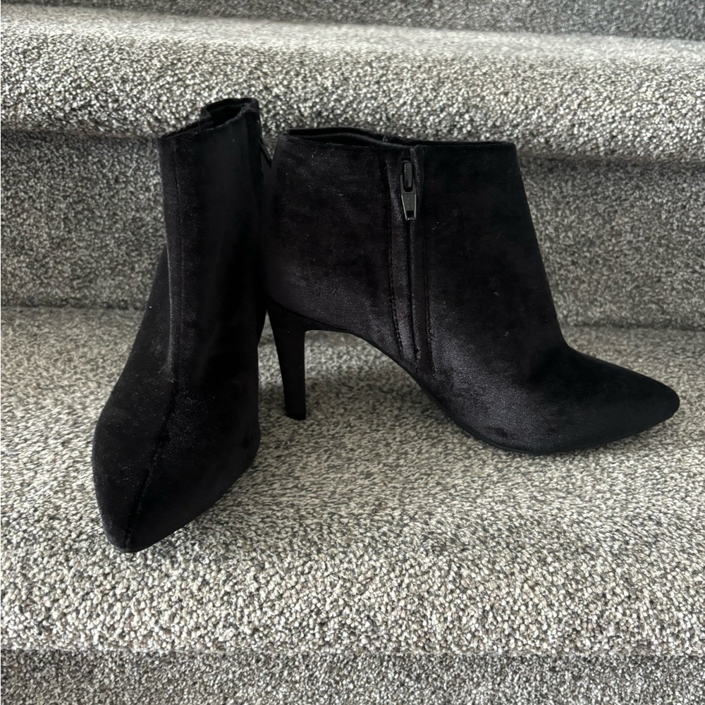 Velvety booties - Picture 3 of 5